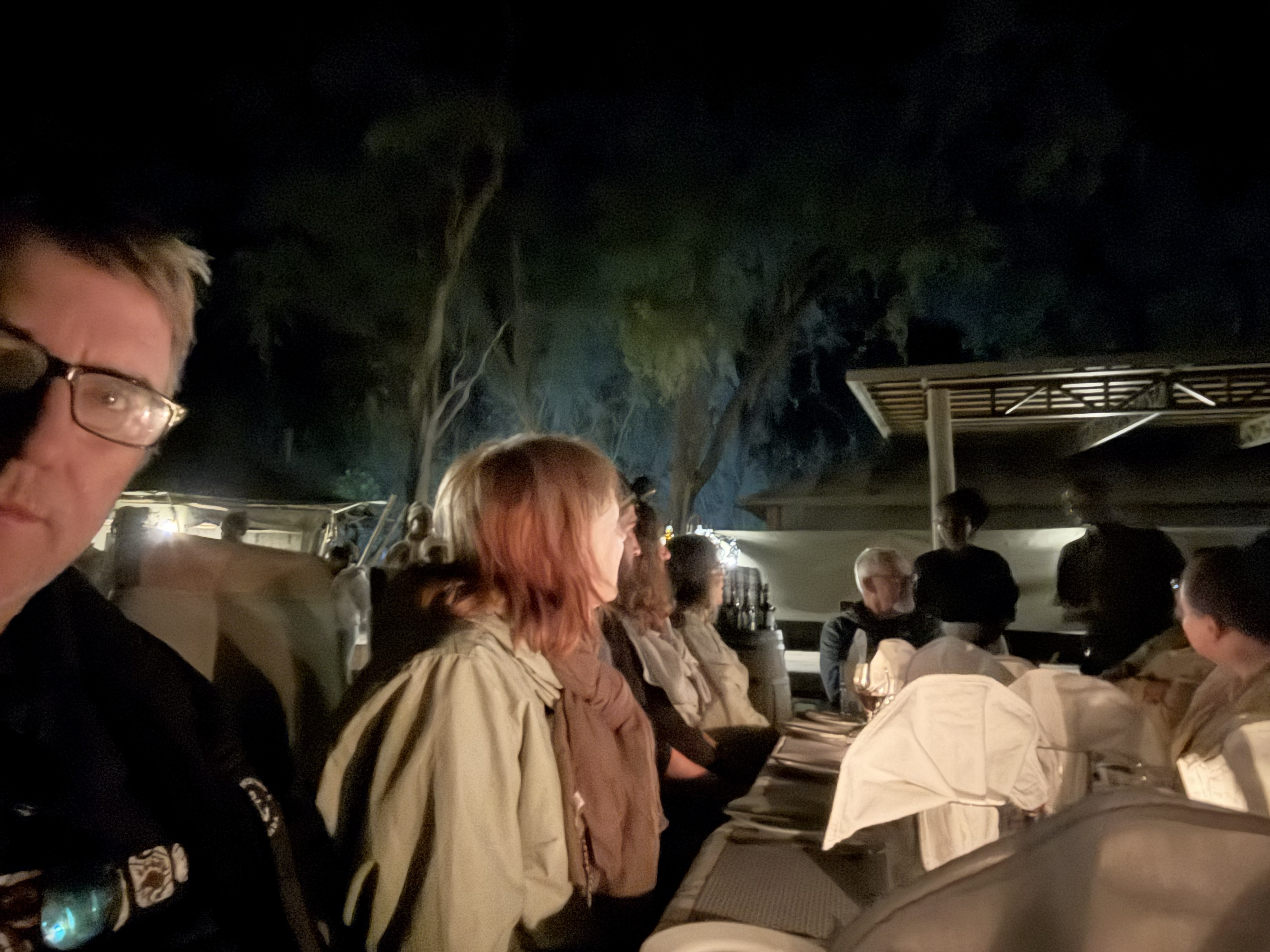 And back to Saguni for dinner, the light gone, the day quietly filed under “easy.”